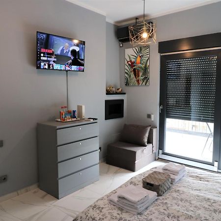 Deluxe Skyline Retreat Studio - Old Town Букурещ Екстериор снимка