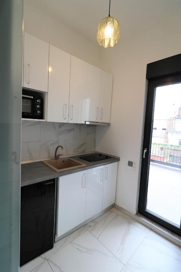 Deluxe Skyline Retreat Studio - Old Town Букурещ Екстериор снимка