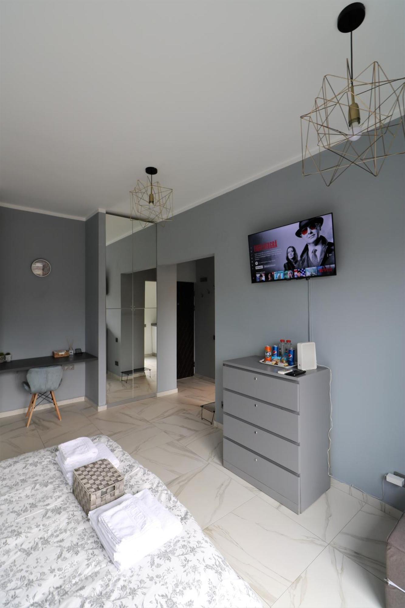 Deluxe Skyline Retreat Studio - Old Town Букурещ Екстериор снимка