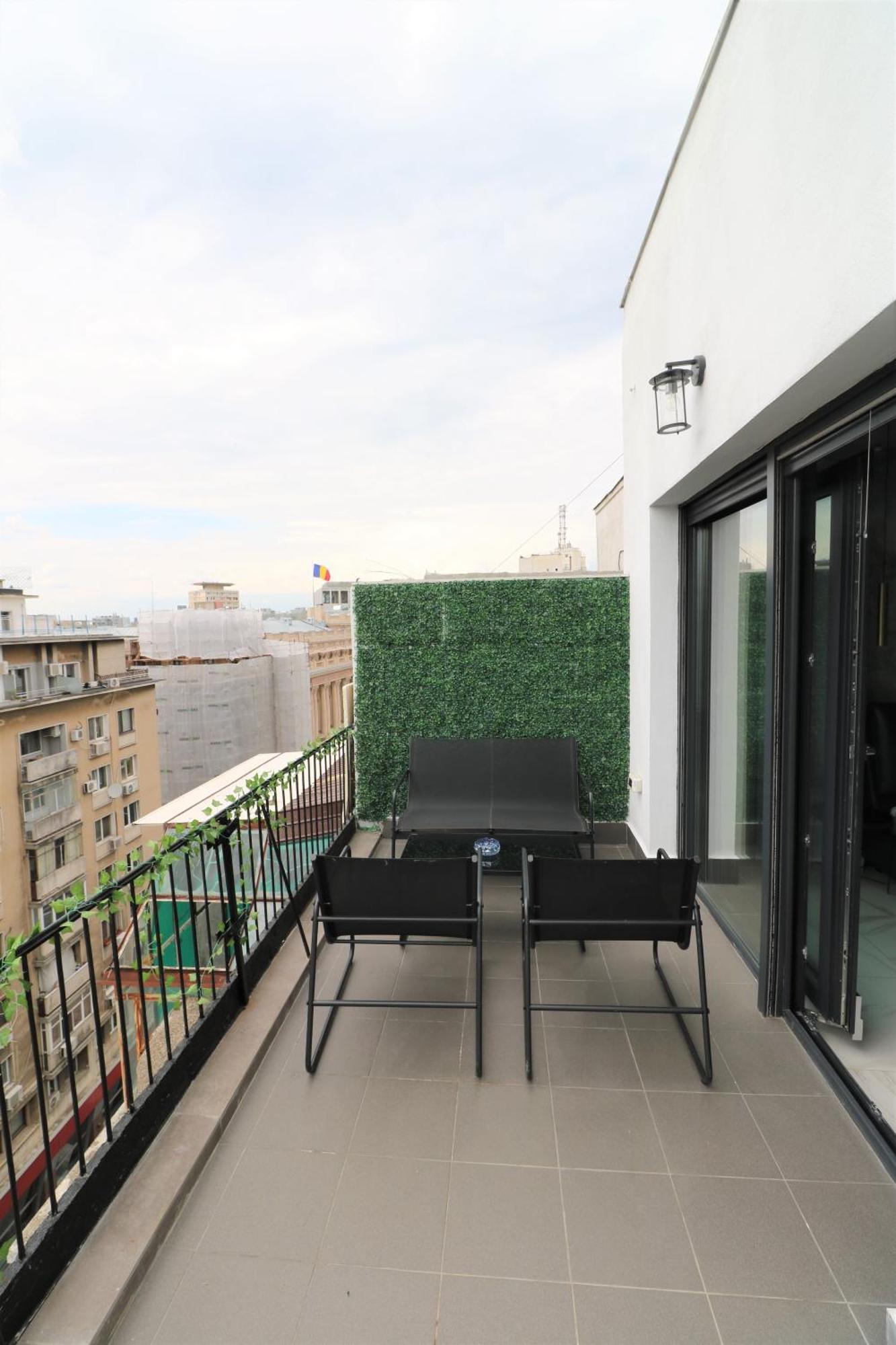 Deluxe Skyline Retreat Studio - Old Town Букурещ Екстериор снимка
